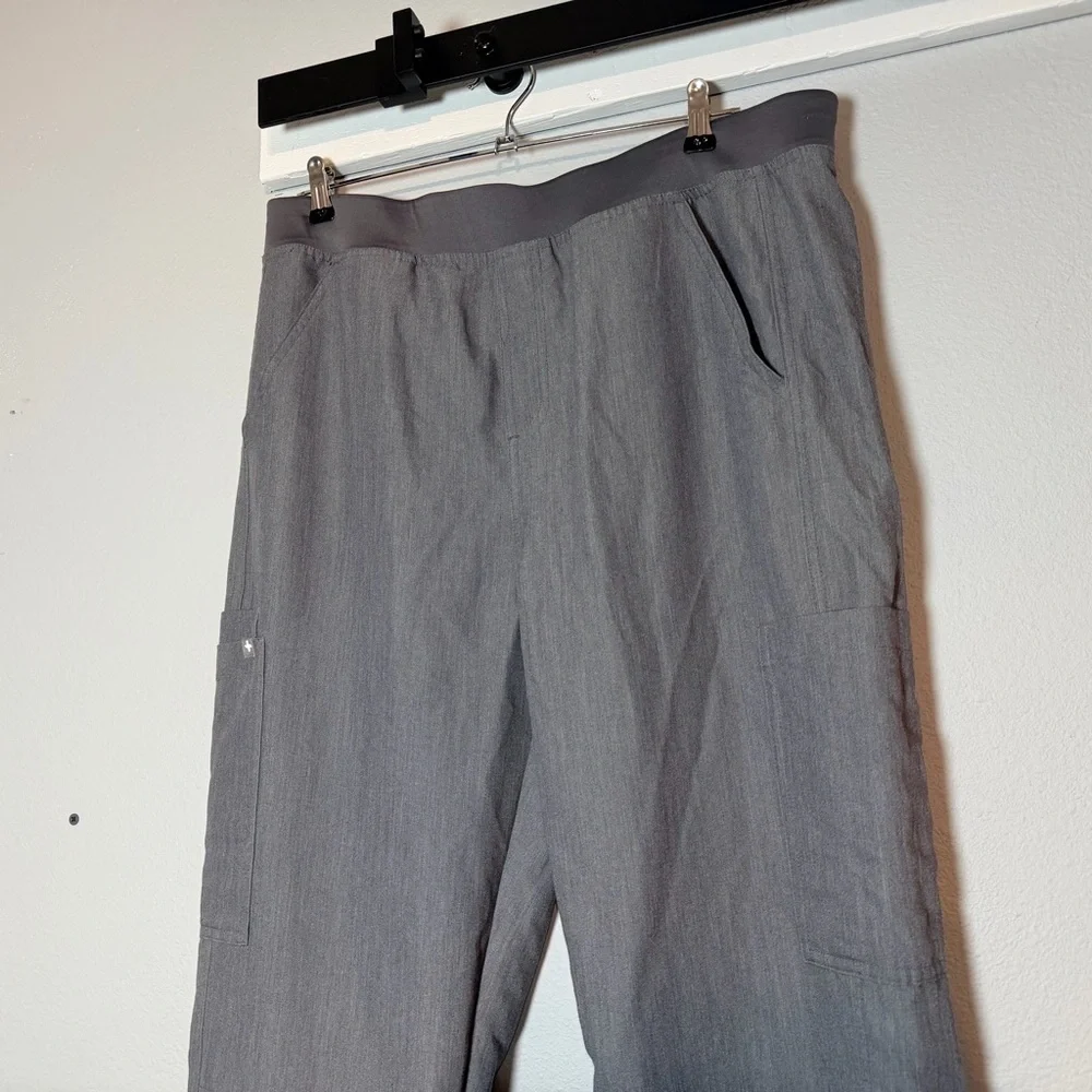 Figs Mens Axim Cargo Scrub Pants Size XL Graphite Gray